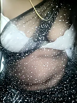 Snapshot of tamil_subha69 chatting on 19, 12, 2025 tamil subha69 online show from 19, 12, 2025
