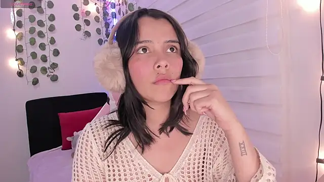 moonliiiight1 online show from 25, 1, 2025