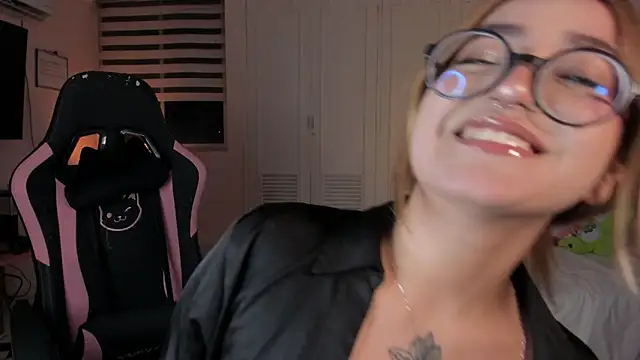 SweetJennaa online show from 20, 9, 2025