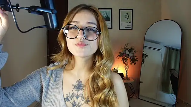 Snapshot of SweetJennaa chatting on 11, 6, 2026 SweetJennaa online show from 11, 6, 2026
