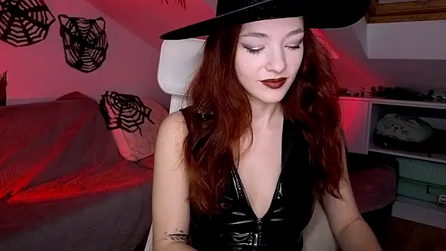 MiaRouge online show from 27, 10, 2025