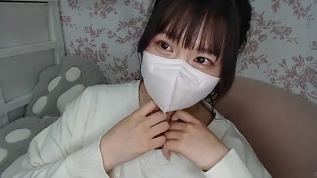 Snapshot of mei_hosina chatting on 29, 4, 2026 mei hosina online show from 29, 4, 2026