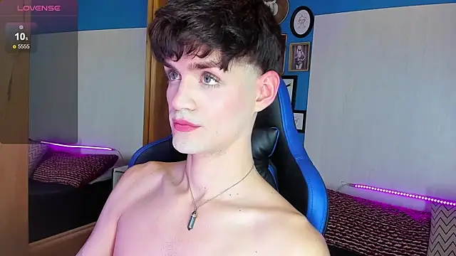 VladHellsing4 online show from 21, 2, 2025