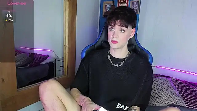 VladHellsing4 online show from 26, 2, 2025