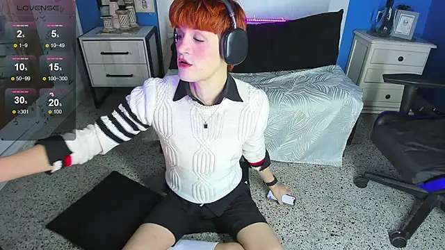 VladHellsing4 online show from 4, 10, 2025