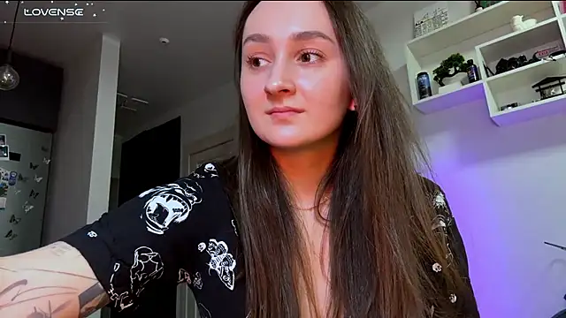 Eva Eva  online show from 13, 3, 2026