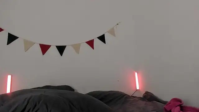 MiaDavis21 online show from 16, 10, 2025