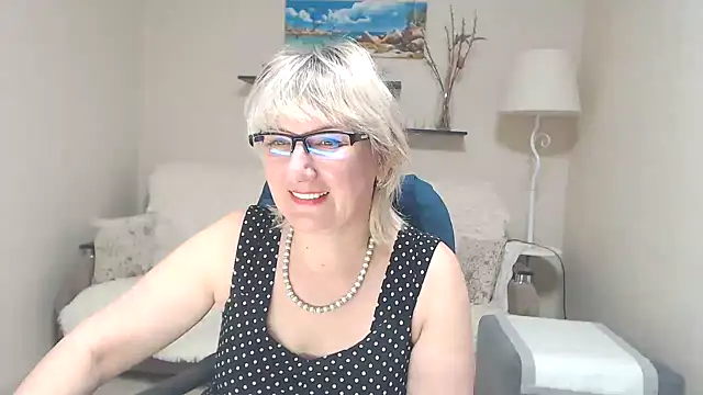 FleurMays online show from 9, 3, 2025