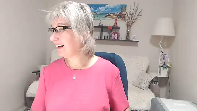 FleurMays online show from 17, 10, 2025