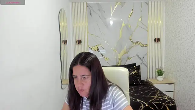 kathina giraldo online show from 26, 3, 2026