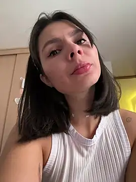 SofiaG  online show from 12, 12, 2024