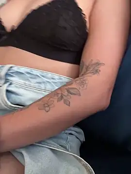 SofiaG  online show from 6, 2, 2025