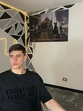 Snapshot of oliver_Lz chatting on 26, 2, 2025 oliver Lz online show from 26, 2, 2025