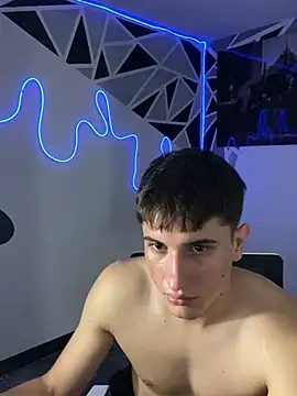 Snapshot of oliver_Lz chatting on 27, 2, 2025 oliver Lz online show from 27, 2, 2025