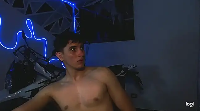 Snapshot of oliver_Lz chatting on 1, 3, 2025 oliver Lz online show from 1, 3, 2025