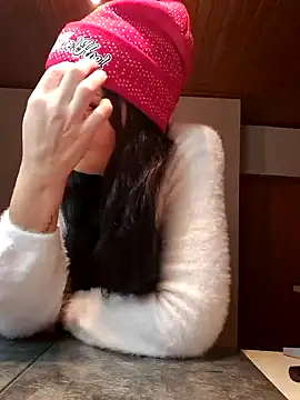 Jujuicy 97 online show from 23, 12, 2024