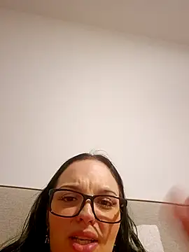 Jujuicy 97 online show from 21, 11, 2025