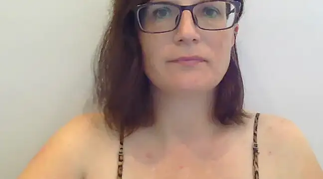 CrimsonMistress online show from 14, 1, 2025