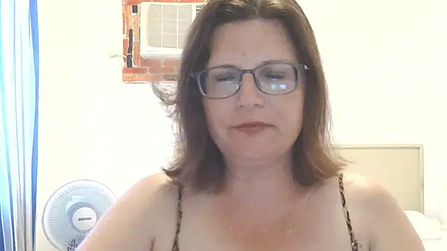 CrimsonMistress online show from 21, 4, 2026