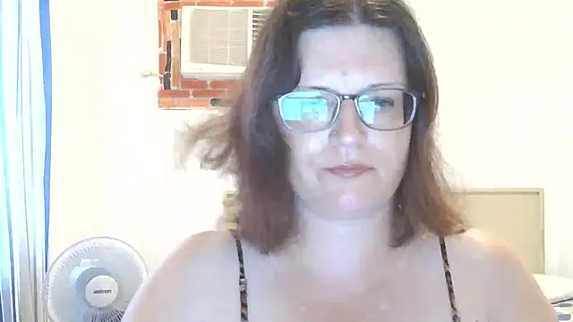 CrimsonMistress online show from 23, 4, 2026