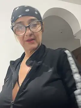 anastasia and jordan online show from 20, 4, 2026