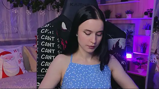 KiraLiLime online show from 1, 3, 2025