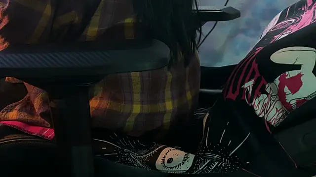 KiraLiLime online show from 4, 3, 2025