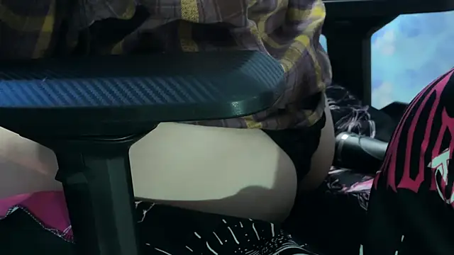 KiraLiLime online show from 14, 3, 2025