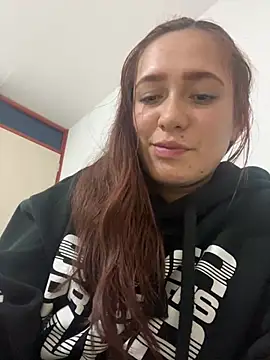  KarolSmith online show from 6, 2, 2025