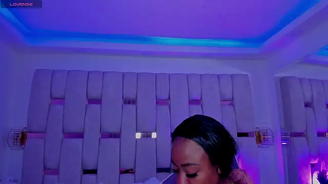 mia schwarz online show from 4, 3, 2026