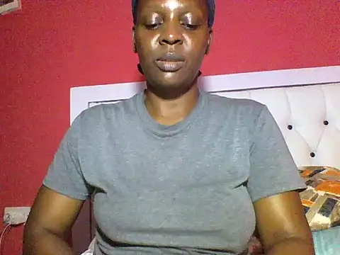 Snapshot of Sweet-piie chatting on 14, 10, 2025 Sweet-piie online show from 14, 10, 2025