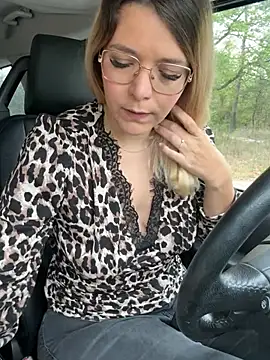 EmyLana online show from 22, 4, 2026