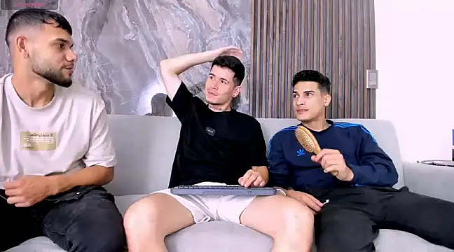 hot day online show from 18, 2, 2025