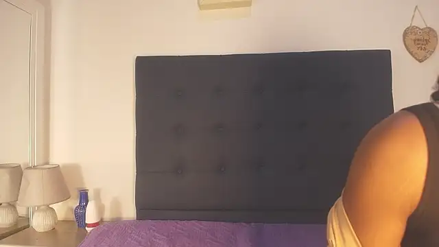 Evelonga 707 online show from 28, 2, 2026