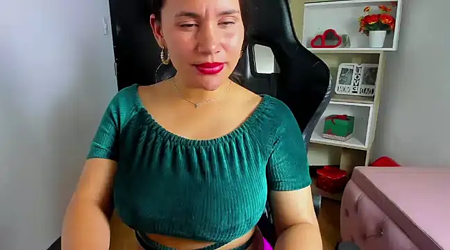 Saylor Lee22 online show from 4, 12, 2024