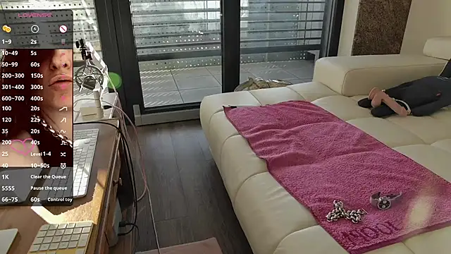 sexyLolia11 online show from 5, 6, 2026