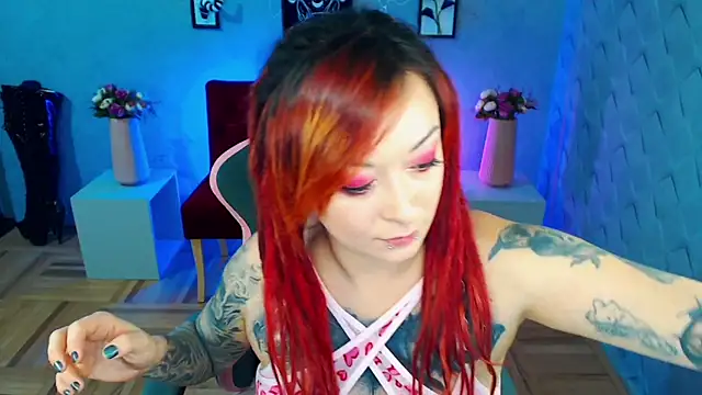 Snapshot of Miss-Tattoo chatting on 18, 1, 2025 Miss-Tattoo online show from 18, 1, 2025