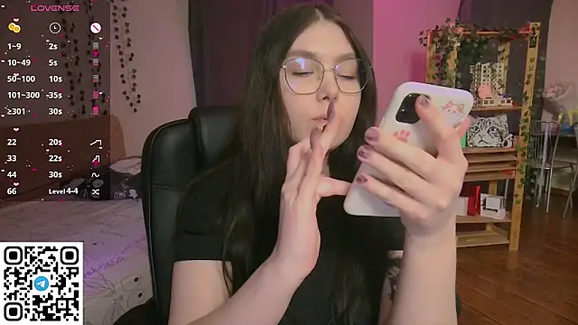 Arizonaa Muse online show from 9, 3, 2026