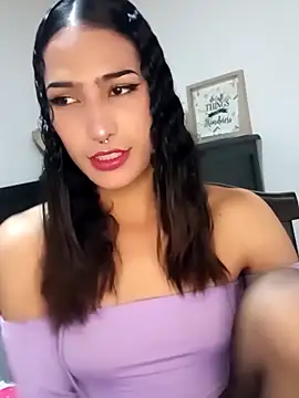 Lanna hott  online show from 22, 3, 2025