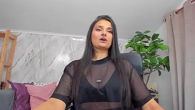 Snapshot of JennaPrice chatting on 28, 9, 2025 JennaPrice online show from 28, 9, 2025