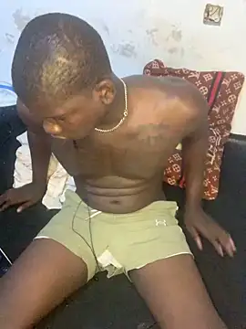 Snapshot of bad-boy-2002 chatting on 10, 3, 2025 bad-boy-2002 online show from 10, 3, 2025