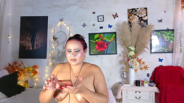 Snapshot of Kyara_Queen chatting on 21, 5, 2026 Kyara Queen online show from 21, 5, 2026