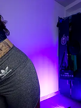 Aria Bennett21 online show from 26, 3, 2026