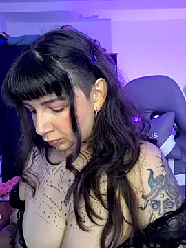 Snapshot of Aria_Bennett21 chatting on 13, 5, 2026 Aria Bennett21 online show from 13, 5, 2026