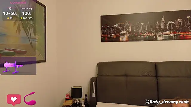 Snapshot of Katy_dream_peach chatting on 6, 1, 2026 Katy dream peach online show from 6, 1, 2026