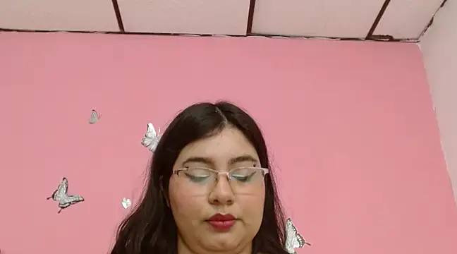 Snapshot of LaylaHolmes chatting on 13, 12, 2024 LaylaHolmes online show from 13, 12, 2024