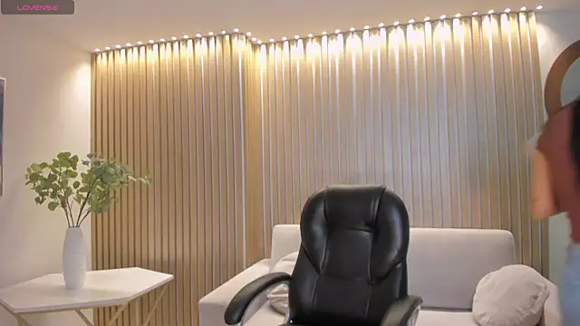 AbbyDalton online show from 24, 4, 2026