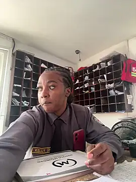 CiaraEbony online show from 18, 4, 2026