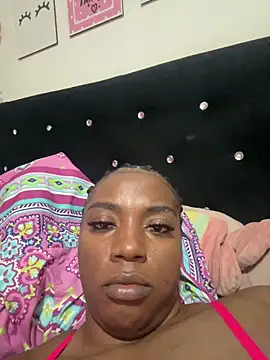 CiaraEbony online show from 28, 4, 2026