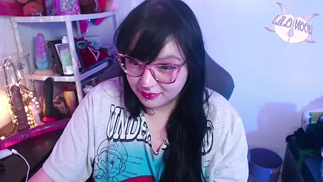 LiloMoon69 online show from 2, 1, 2025